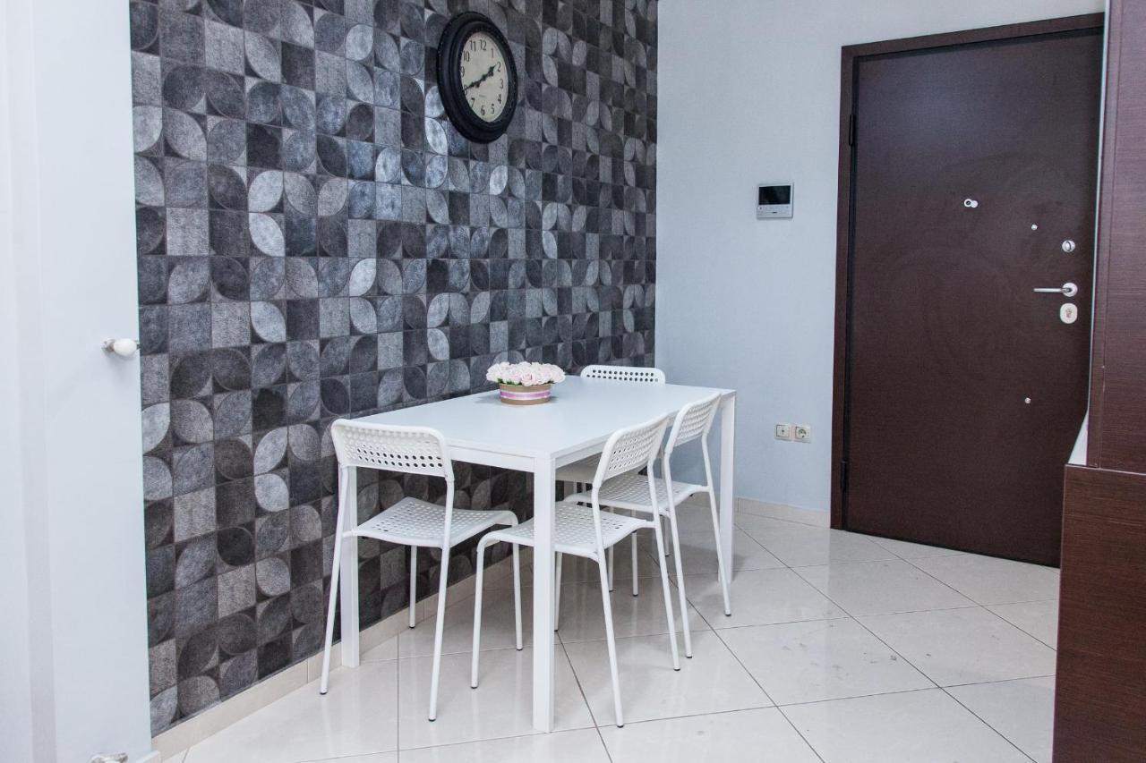 Beautiful New Decorated Apt In Athens Appartamento Esterno foto