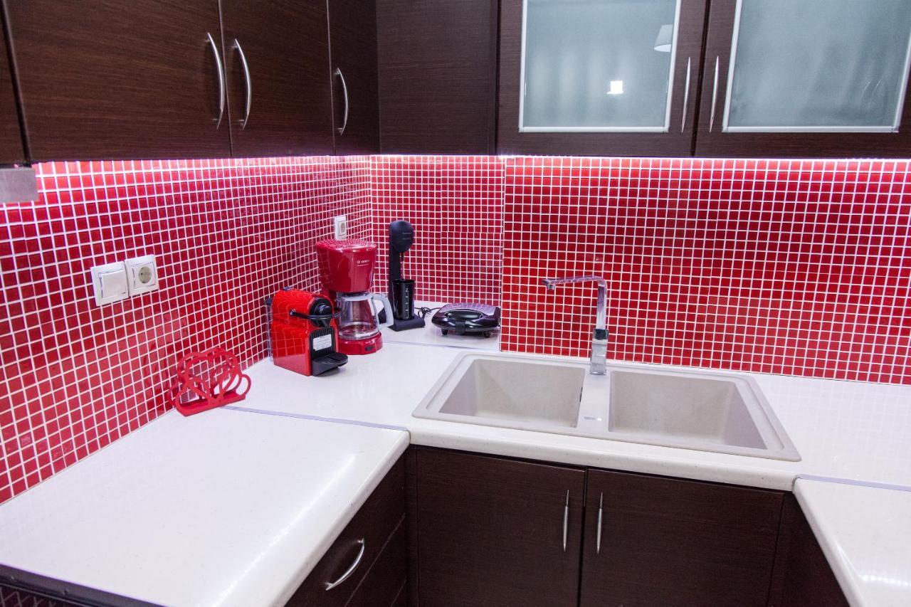 Beautiful New Decorated Apt In Athens Appartamento Esterno foto